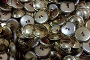 kancing jaket almamater itera